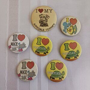 Bag of 7 Animal Themed Pinback Buttons and Magnet
